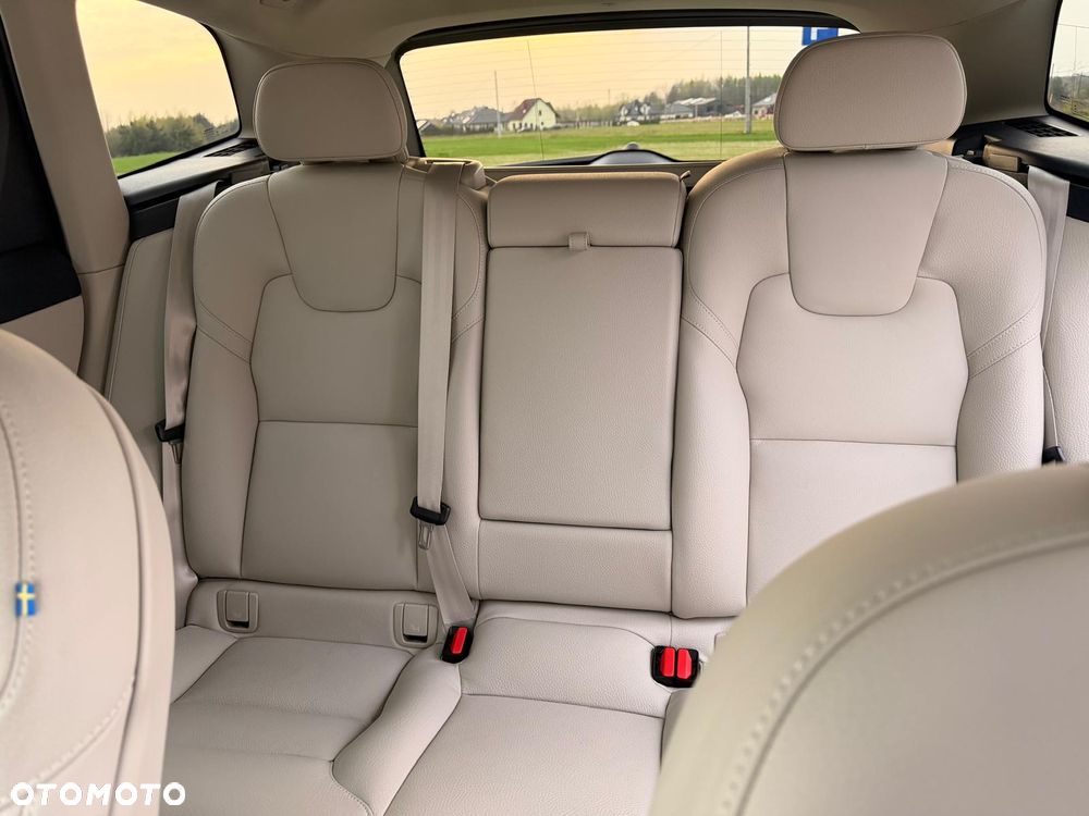 Volvo XC 60 B4 B Plus Bright - 11