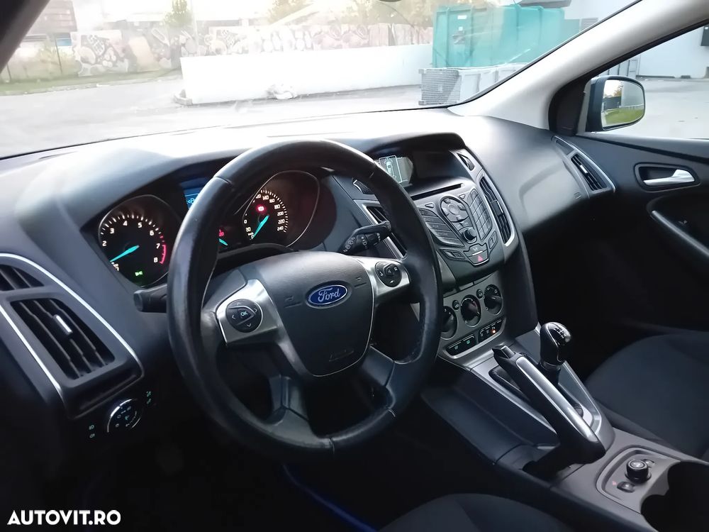 Ford Focus ver-1-0-ecoboost-active-business - 10