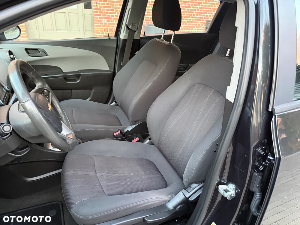 Chevrolet Aveo - 23
