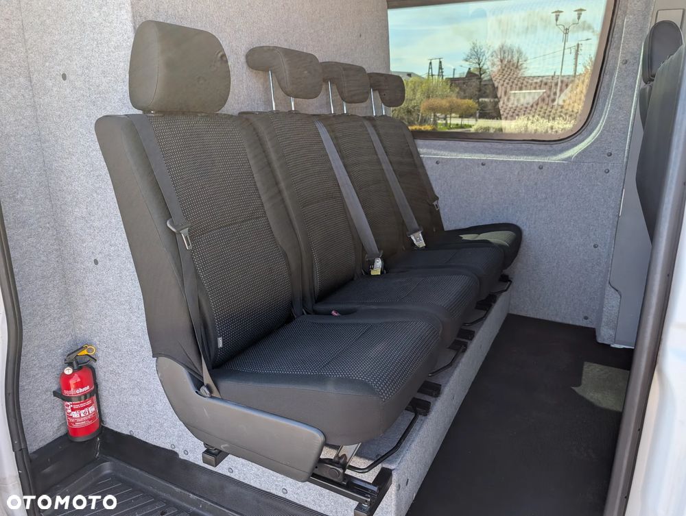 Mercedes-Benz Sprinter - 5