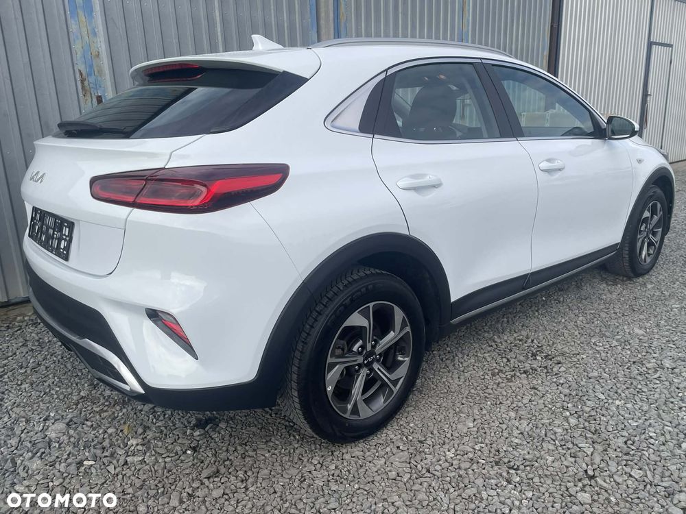 Kia XCeed 1.0 T-GDI L Business Line - 3