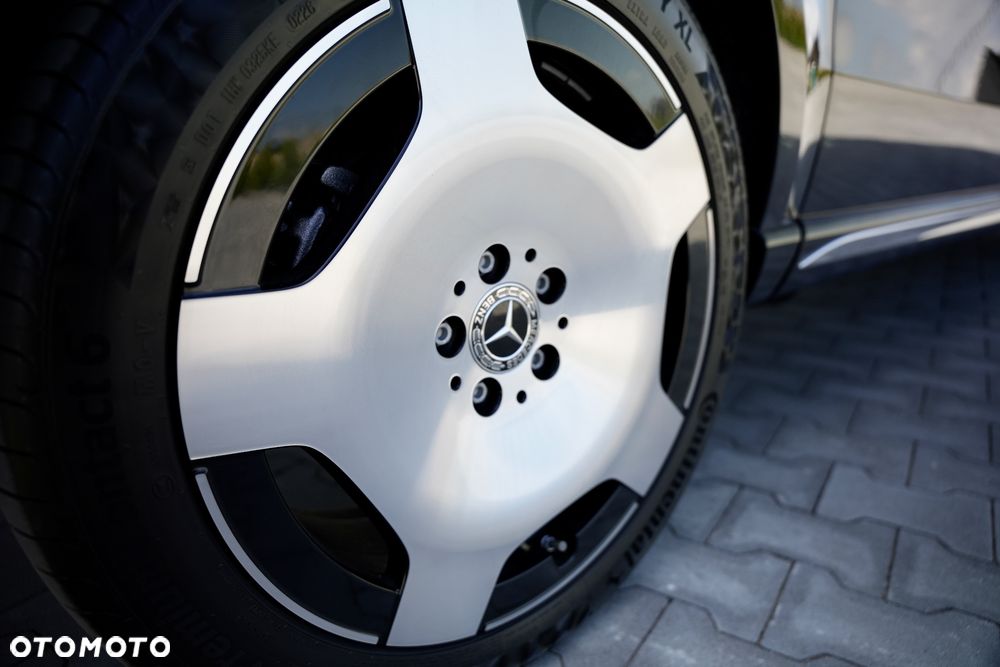 Mercedes-Benz Klasa V 300 d 4-Matic 9G-Tronic - 31