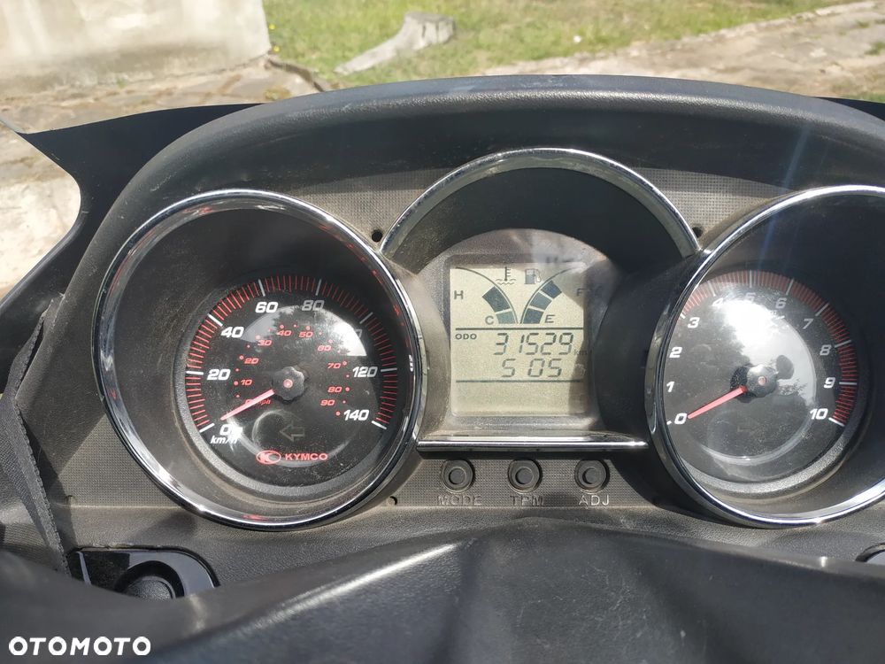 Kymco Downtown - 12
