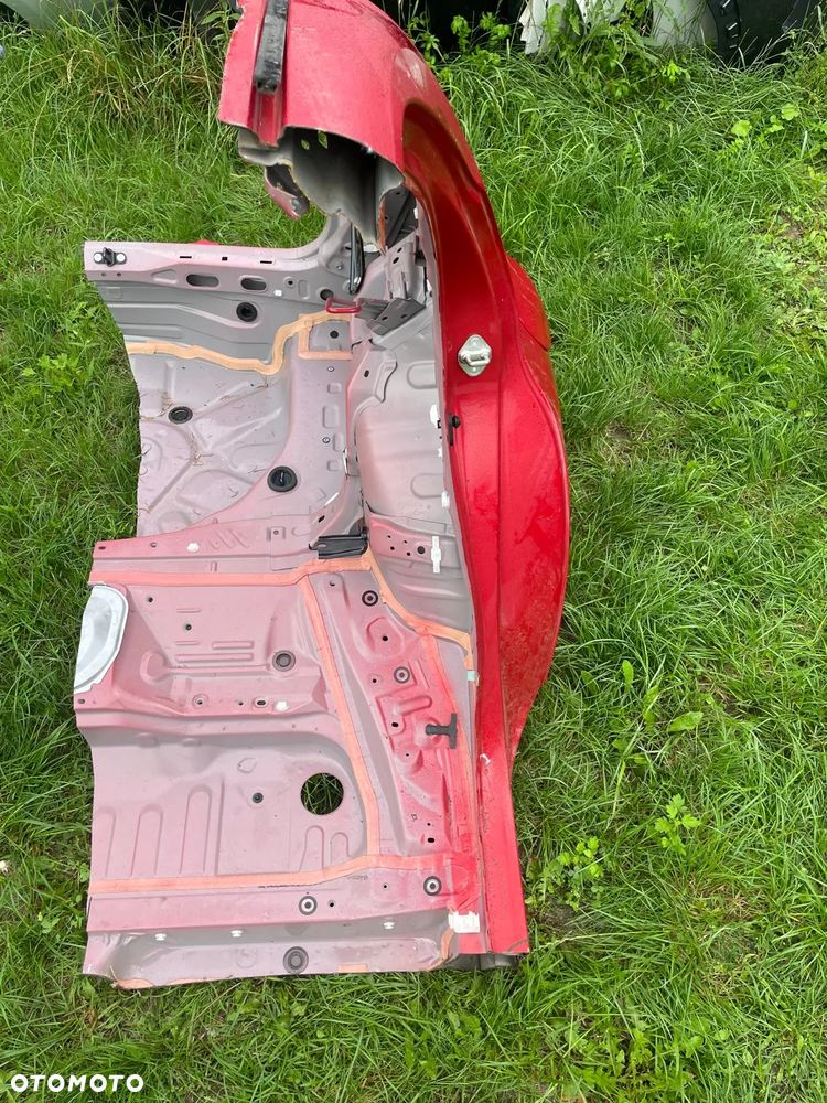 Toyota  Yaris 4 2020-25  Tylny błotnik ćwiartka  lewa - prawa - 2