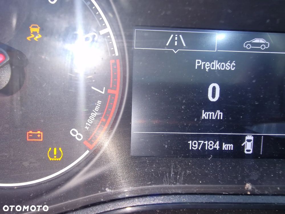 Opel Corsa 1.4 T Cosmo S&S - 30