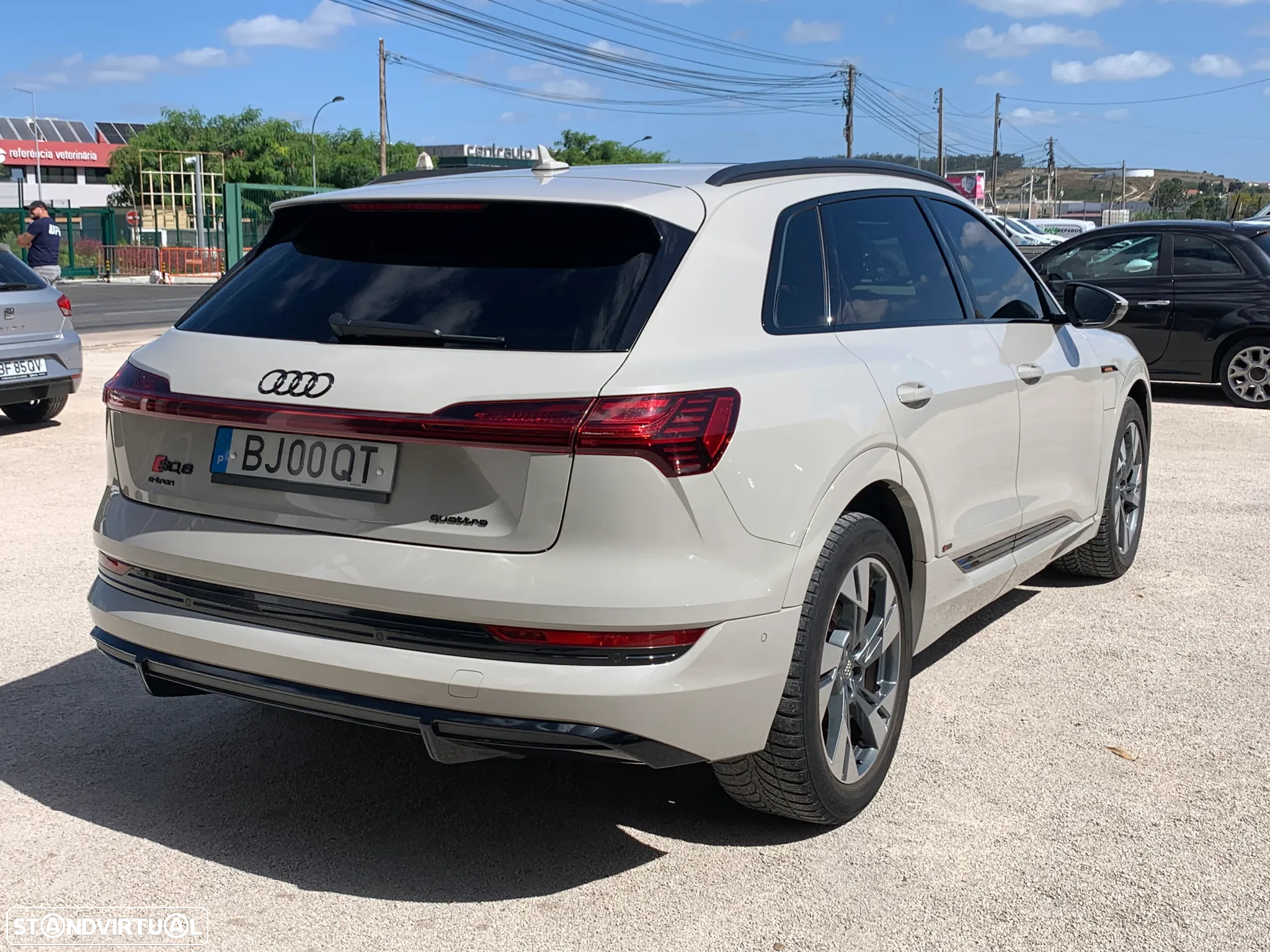 Audi e-tron 50 quattro S line - 14