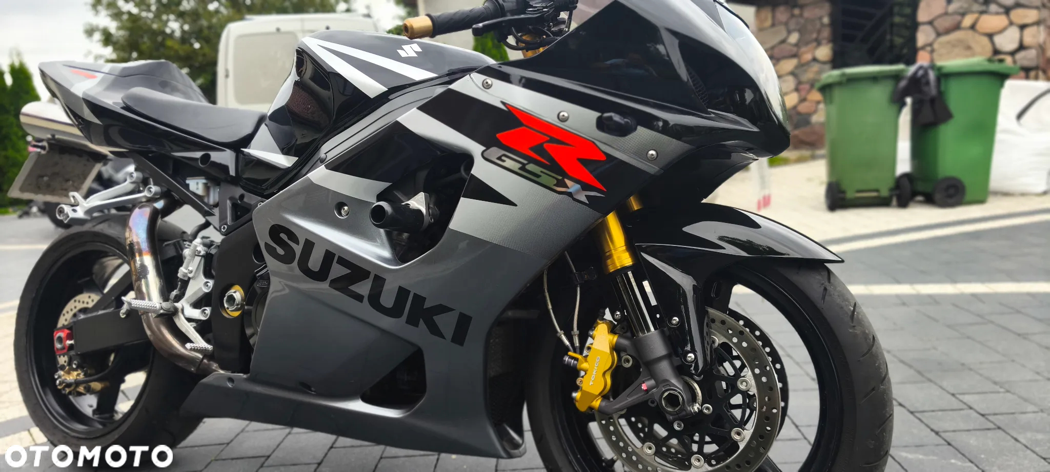 Suzuki GSX-R - 17