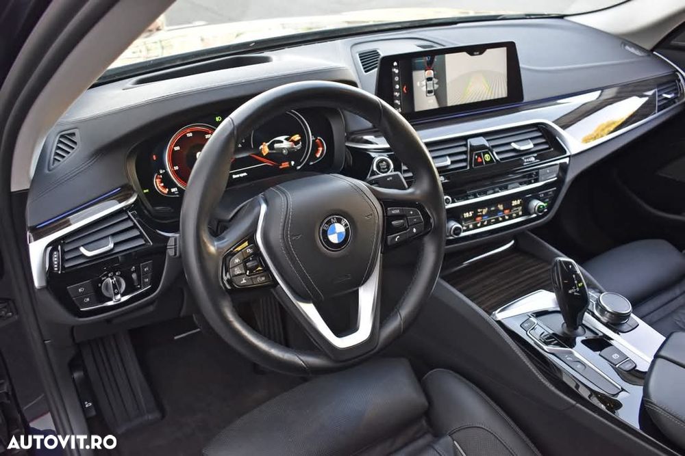 BMW Seria 5 540i Aut. Luxury Line - 11