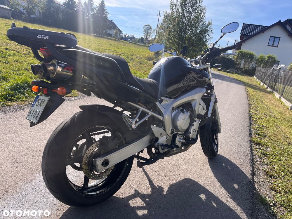 Yamaha FZ6 - 19