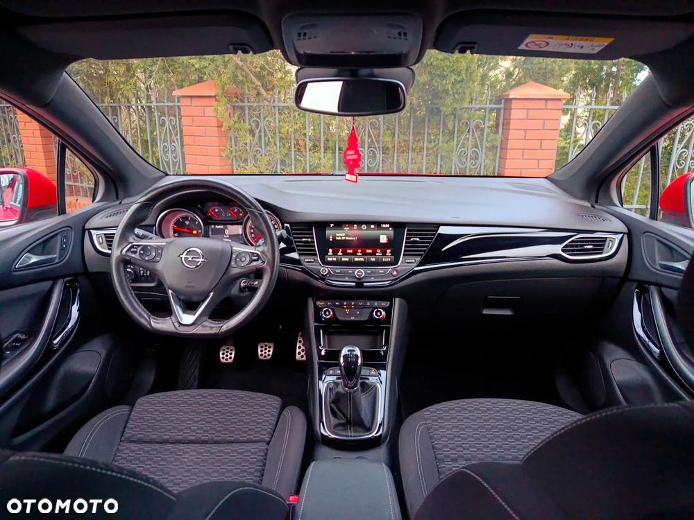 Opel Astra 1.6 D (CDTI) Start/Stop Dynamic - 16