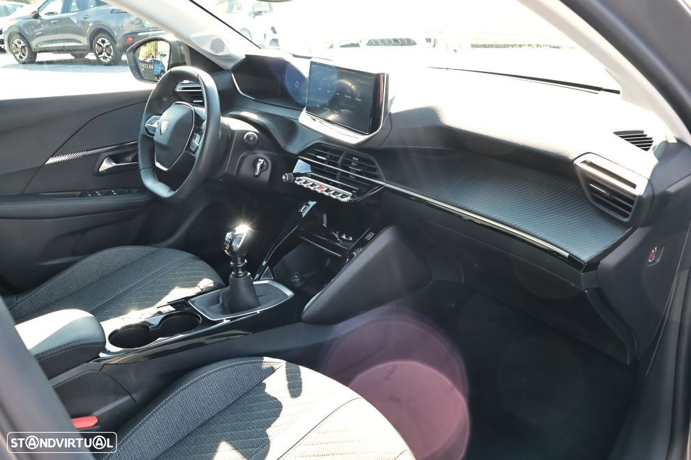 Peugeot 208 1.2 PureTech Allure - 12