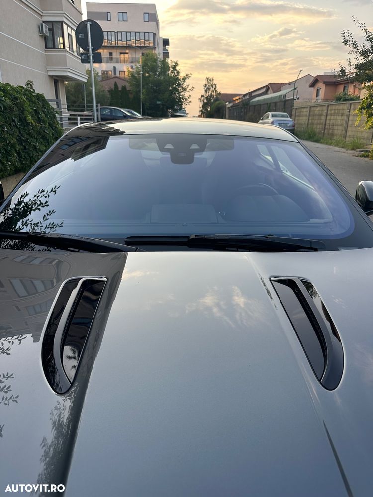 Jaguar F-Type - 10