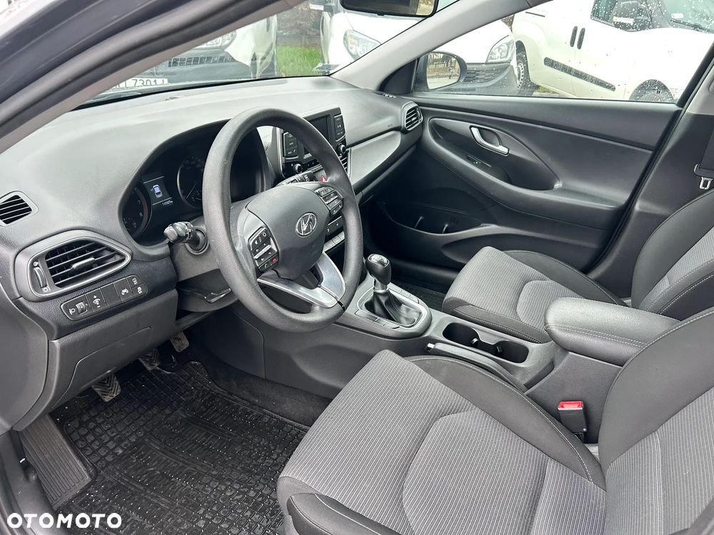 Hyundai i30 1.4 Classic + - 8