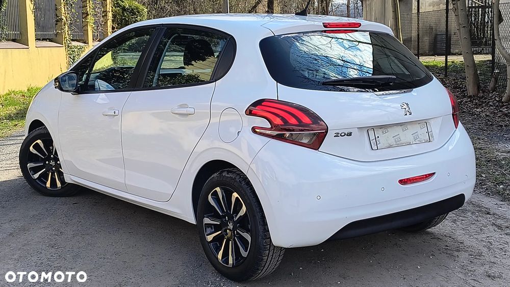 Peugeot 208 1.5 BlueHDi Allure S&S - 1