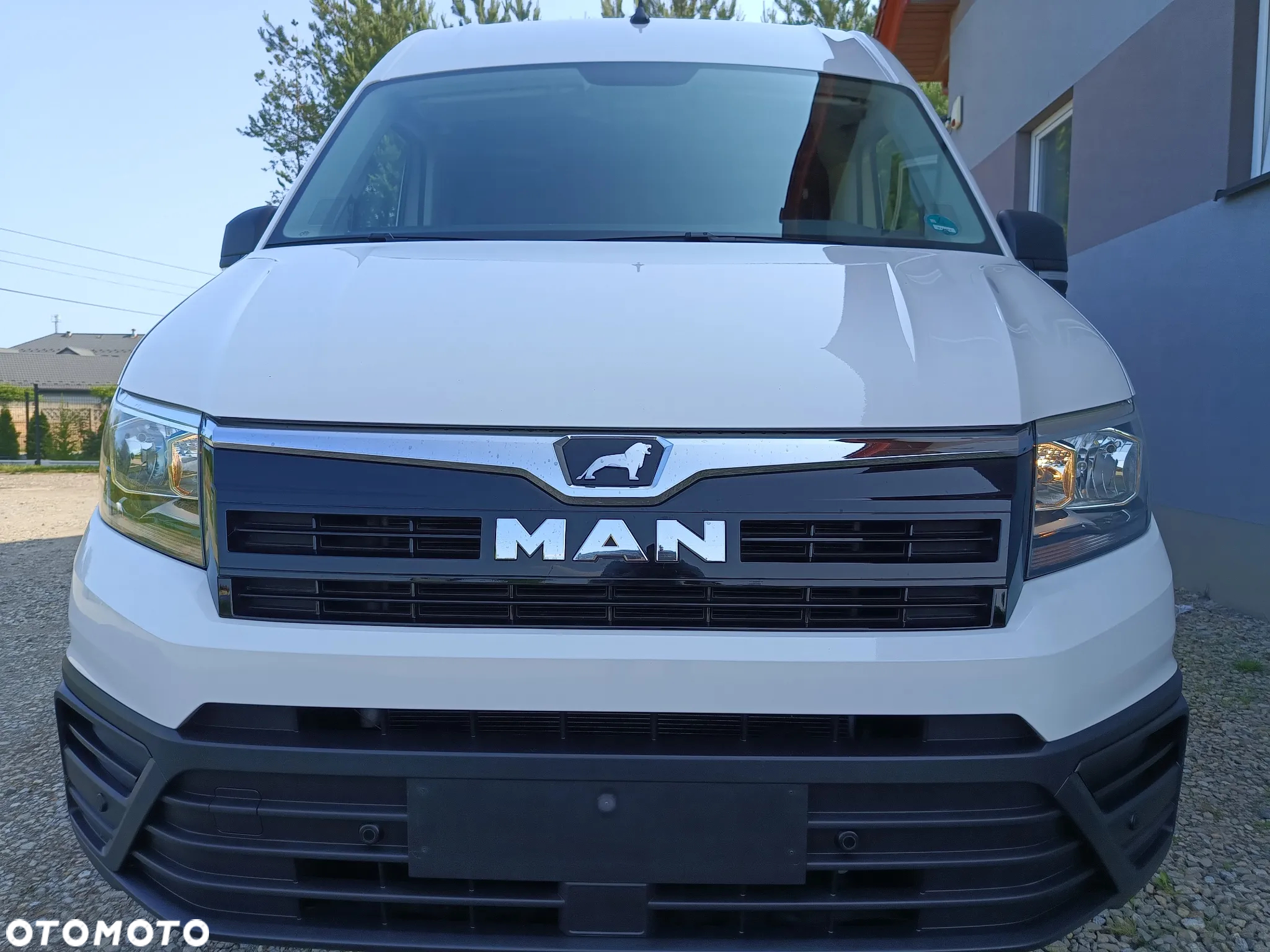 Volkswagen Crafter 3.180 Automat Długi - 8
