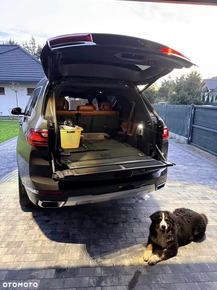 BMW X7 xDrive40i mHEV - 15