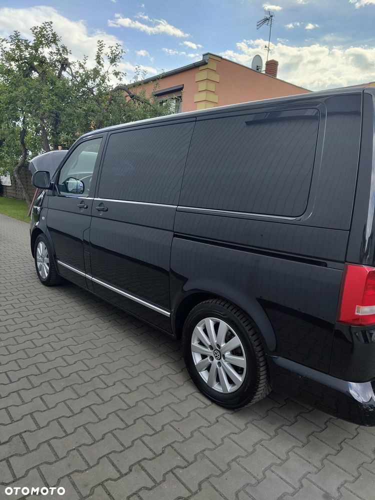 Volkswagen Multivan - 2