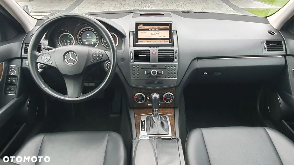 Mercedes-Benz Klasa C 250 CDI DPF 4Matic (BlueEFFICIENCY) 7G-TRONIC Elegance - 9