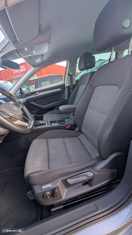 VW Passat Variant 2.0 TDI Business DSG - 15