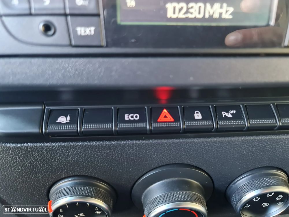 Renault Master 2.3Dci L2H2 135CV *Ac/ Sensores/ c/ IVA - 28