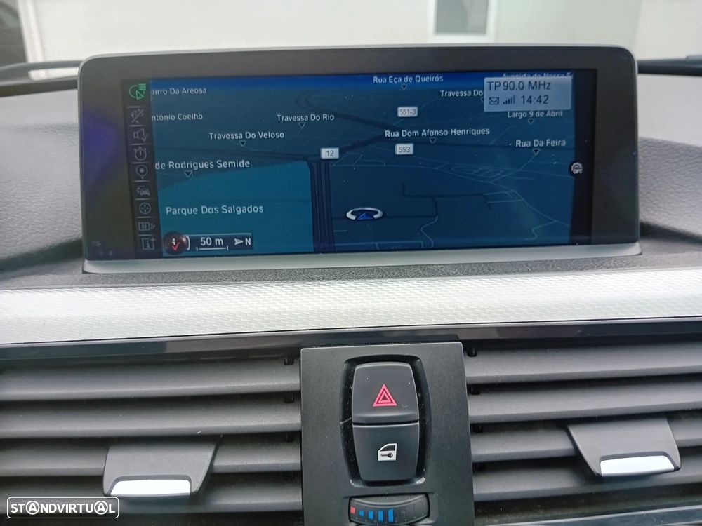 BMW 320 d Auto Pack M - 12