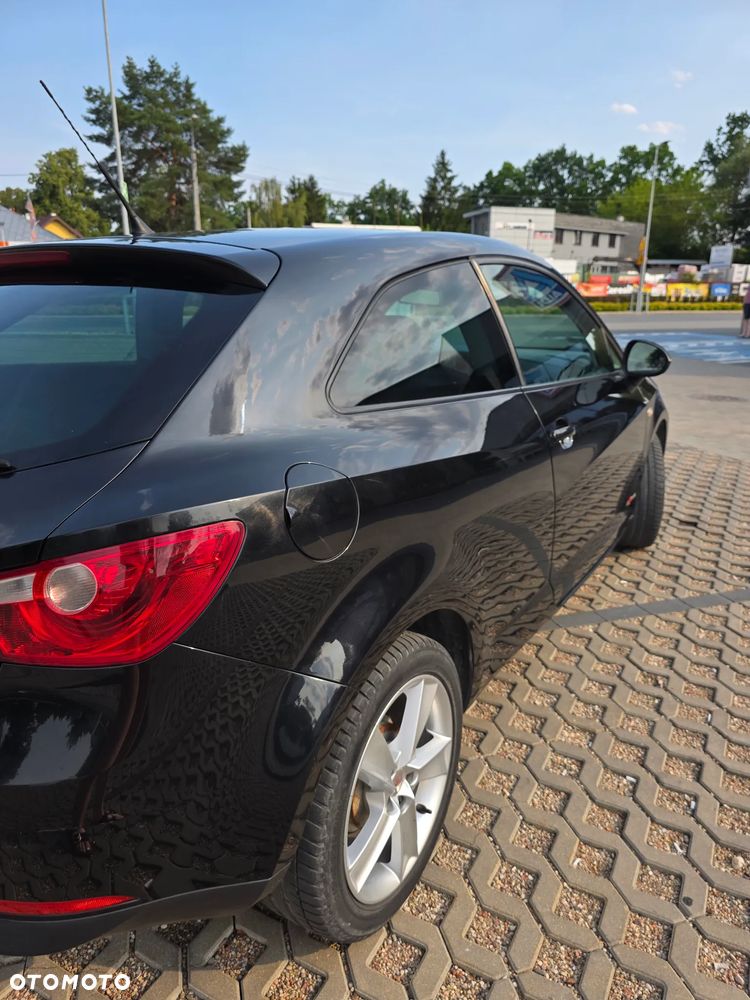 Seat Ibiza SC 1.4 16V Style - 10