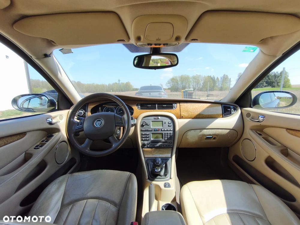Jaguar X-Type 2.5 V6 4x4 - 10
