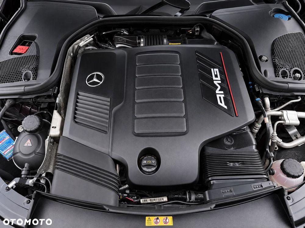 Mercedes-Benz AMG GT 43 4-Matic+ - 18