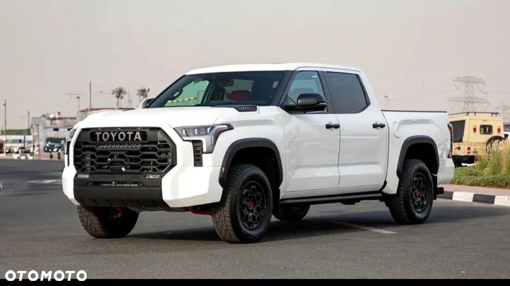 Toyota Tundra - 1