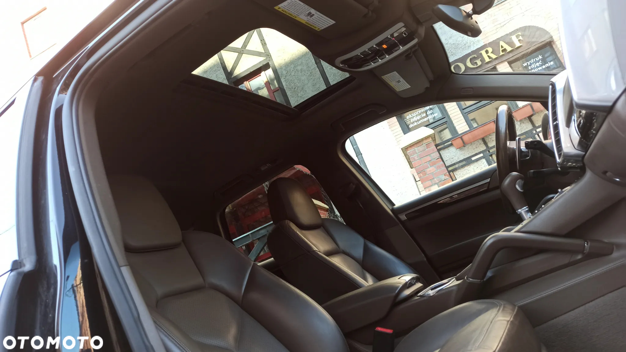 Porsche Cayenne Platinum Edition - 16