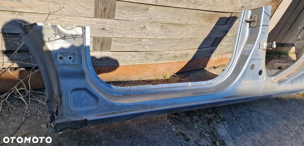 BŁOTNIK TYŁ+ PRÓG LEWY OPEL CORSA D 5D - 4