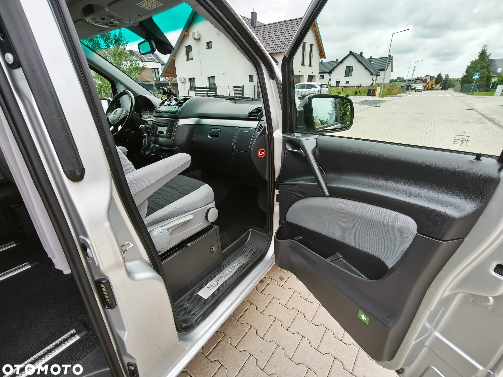 Mercedes-Benz Viano - 13