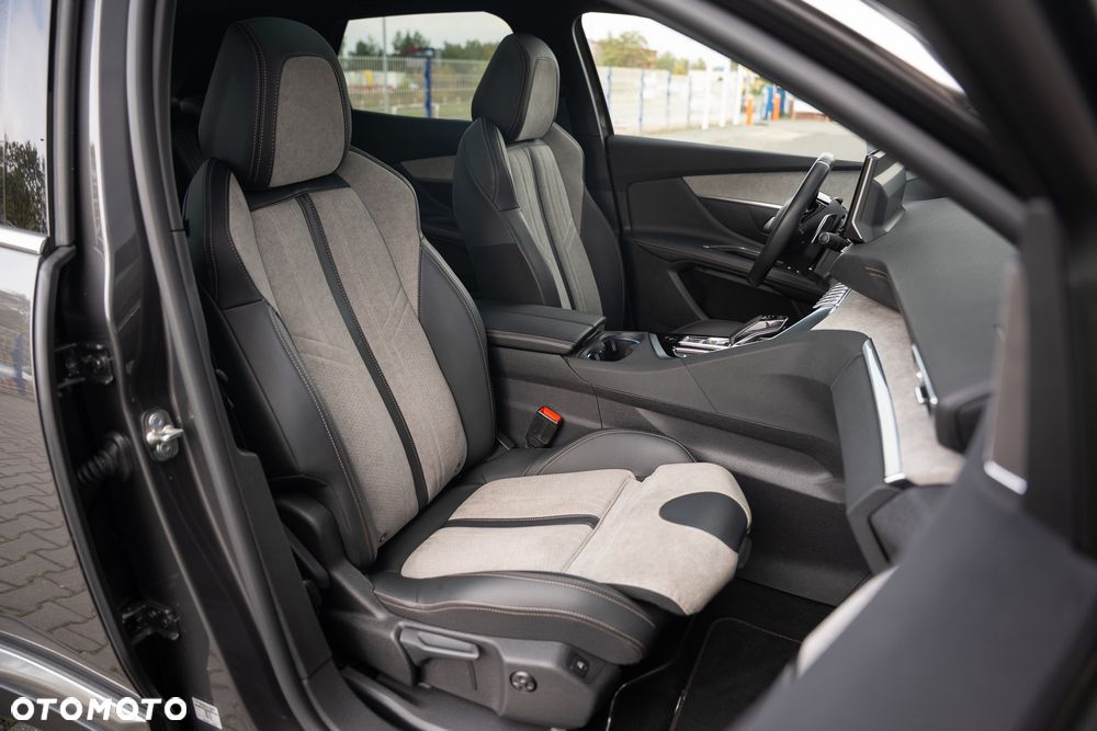 Peugeot 3008 1.6 PureTech Hybrid4 PHEV GT Pack S&S EAT8 - 26