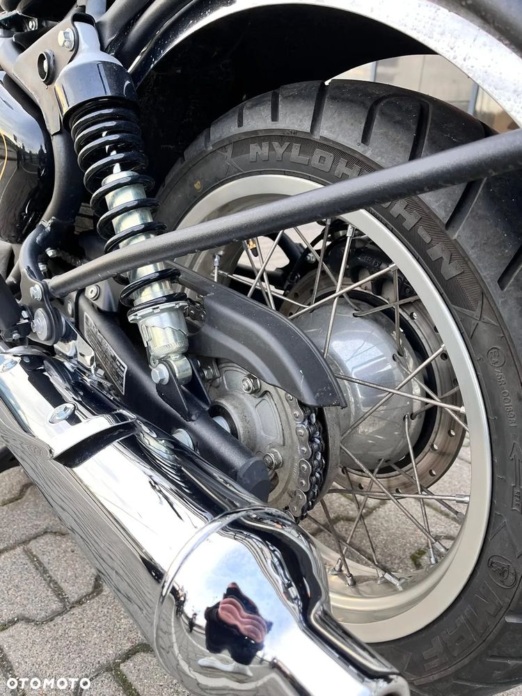 Royal Enfield Classic - 6