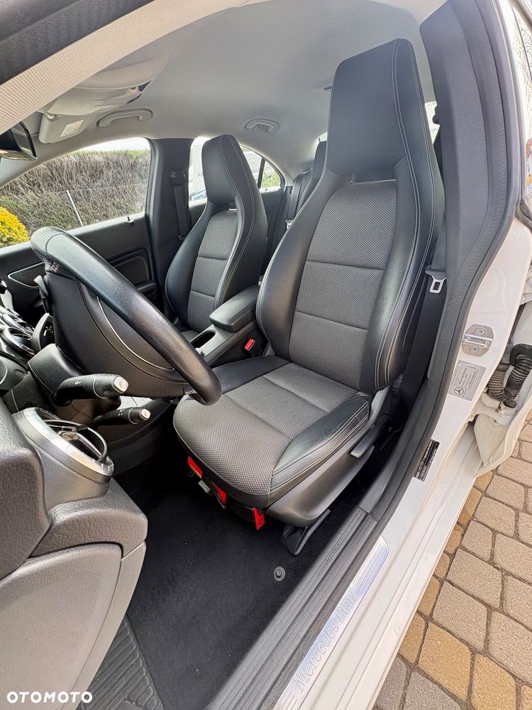 Mercedes-Benz CLA - 13