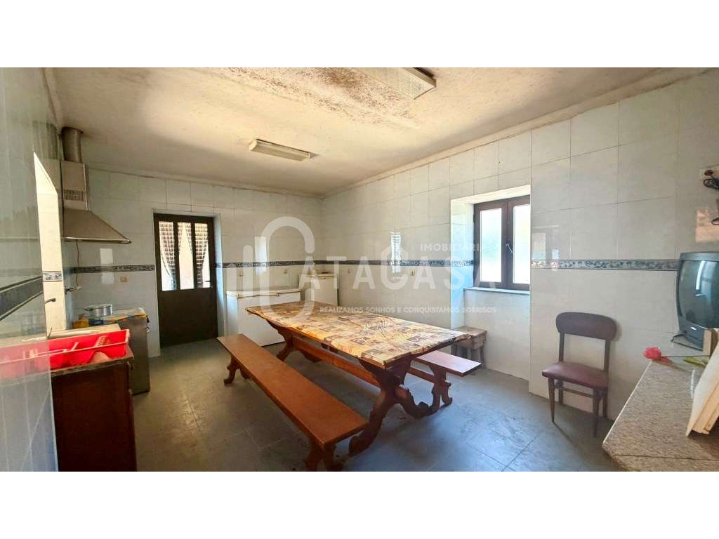 Moradia Isolada T2 para Restauro | Castanheira do Vouga - Grande imagem: 3/14