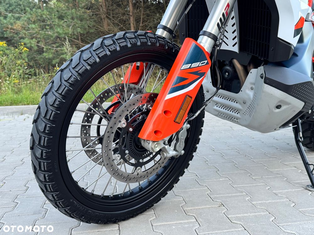 KTM Adventure 890 - 15