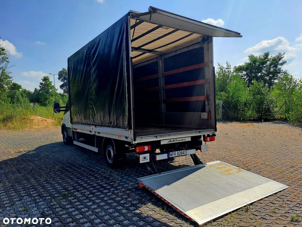 Iveco Daily | Plandeka + Winda 750kg | Gwarancja 12mc |  3.0l 180KM | Full Led |  Krajowy | 8 EP | Firanka | - 17