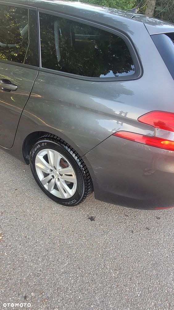 Peugeot 308 1.2 PureTech Allure S&S - 8