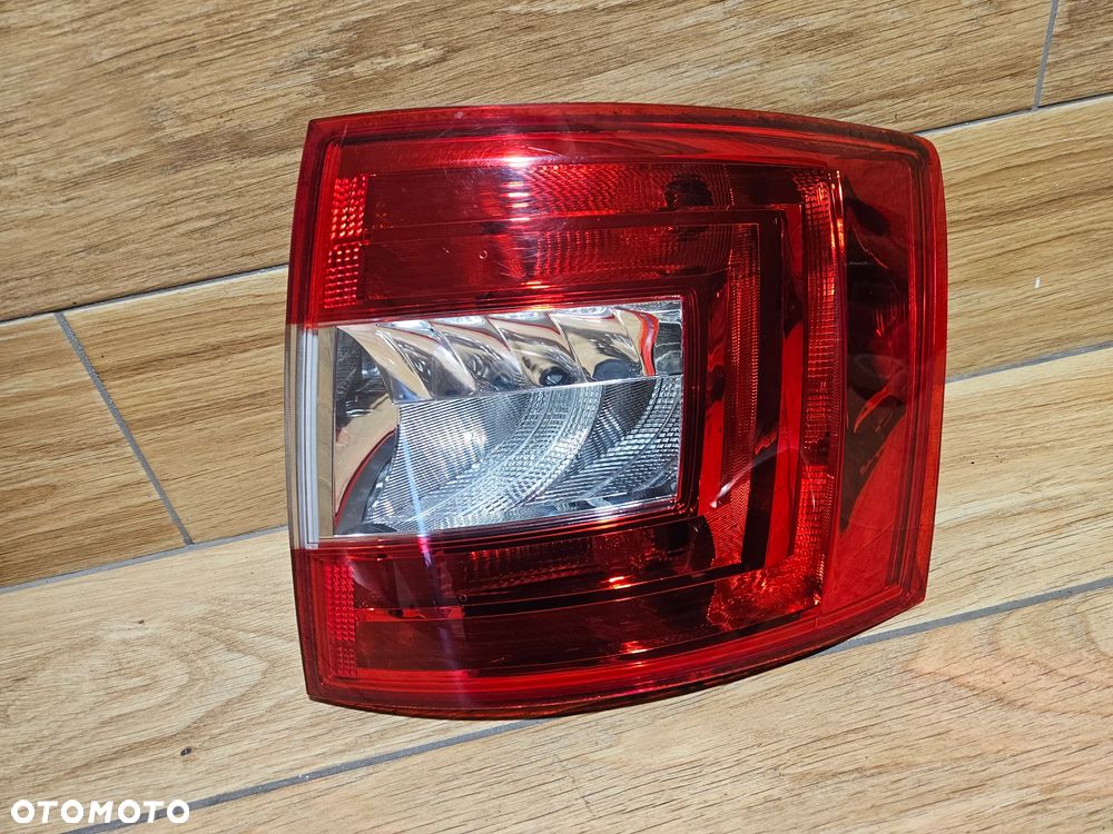 Skoda Octavia 3 III 13-16r Kombi Lampa Prawa Tył - 2