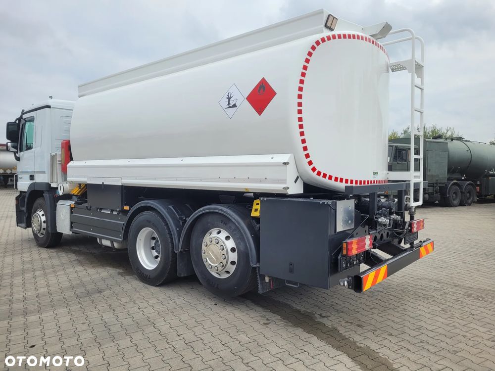 Mercedes-Benz AUTOCYSTERNA MERCEDES ACTROS 26410 V6 - 7
