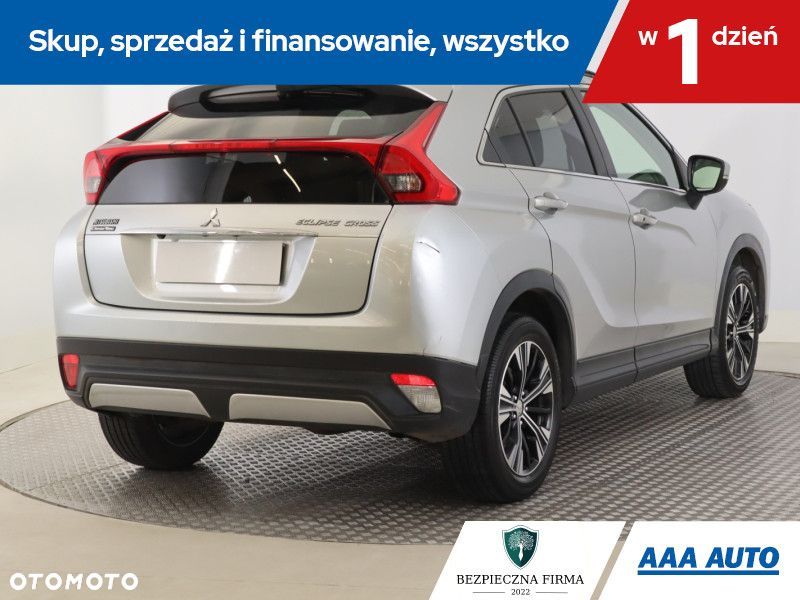 Mitsubishi Eclipse Cross - 7
