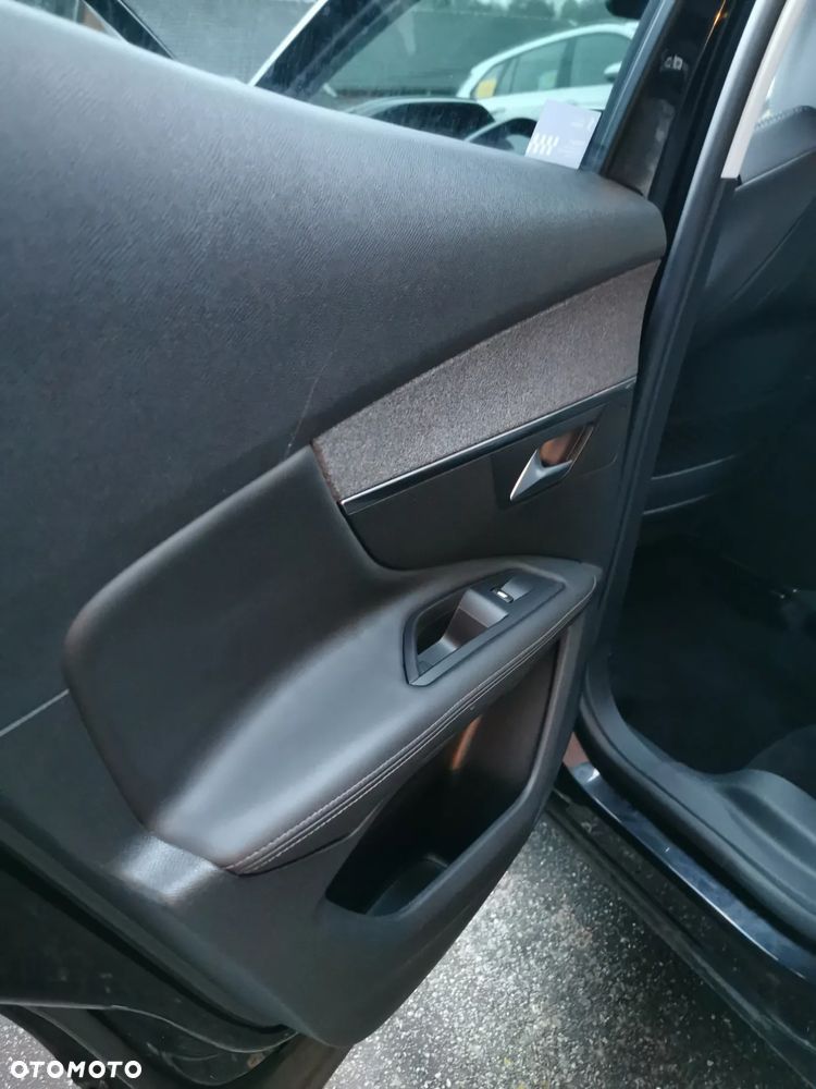 Peugeot 3008 BlueHDi 120 Stop & Start Allure - 16