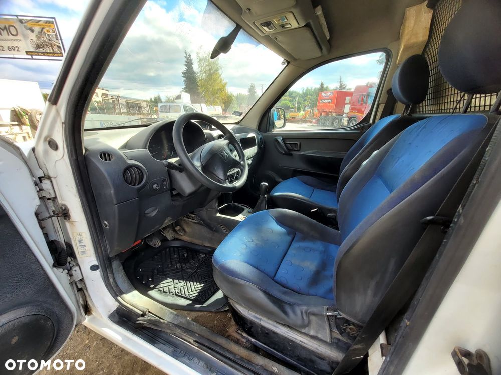 Peugeot Partner 2.0 HDi XT - 7