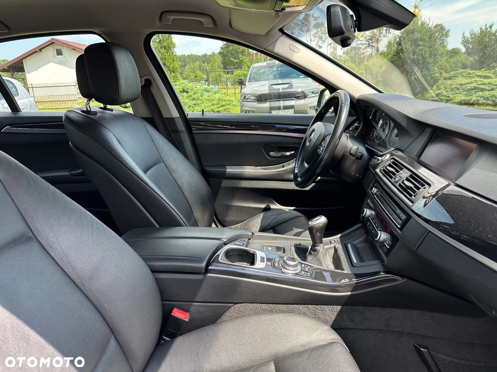 BMW Seria 5 520d Modern Line - 23