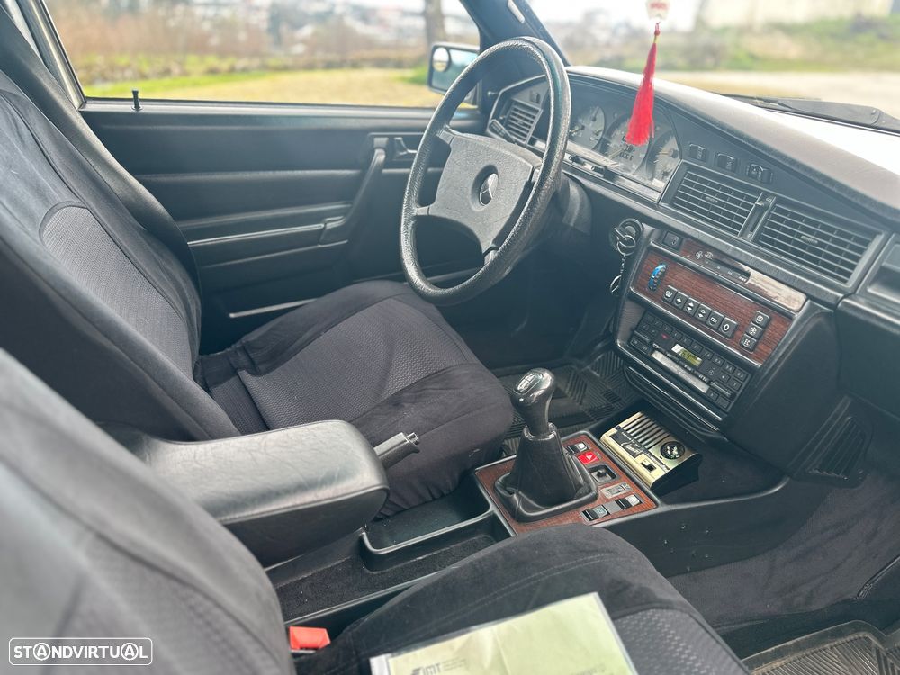 Mercedes-Benz A 190 - 12