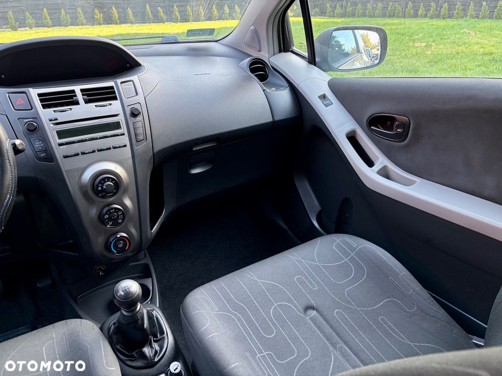 Toyota Yaris 1.33 Luna - 13