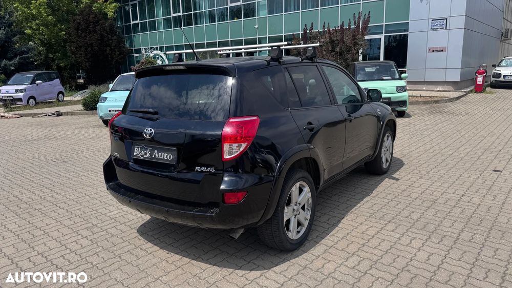 Toyota RAV4 2.2 D-4D Executive - 4
