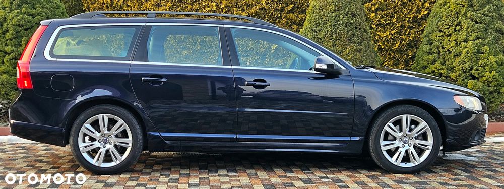 Volvo V70 D5 Summum - 12