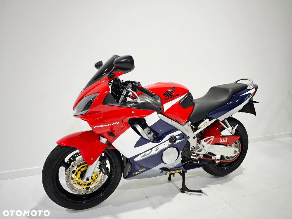 Honda CBR - 4